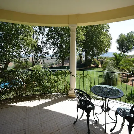 فيلة In Casais De Santa Helena *