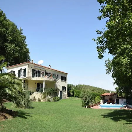 In Casais De Santa Helena فيلة