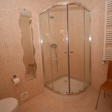 Cozy With Private Swimming Pool